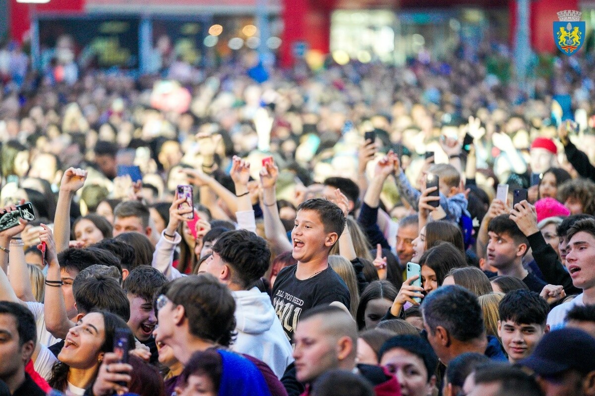 let's play festival